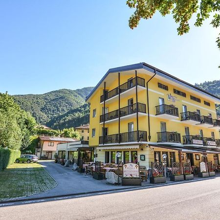 Hotel Sport Pieve Di Ledro Exteriér fotografie